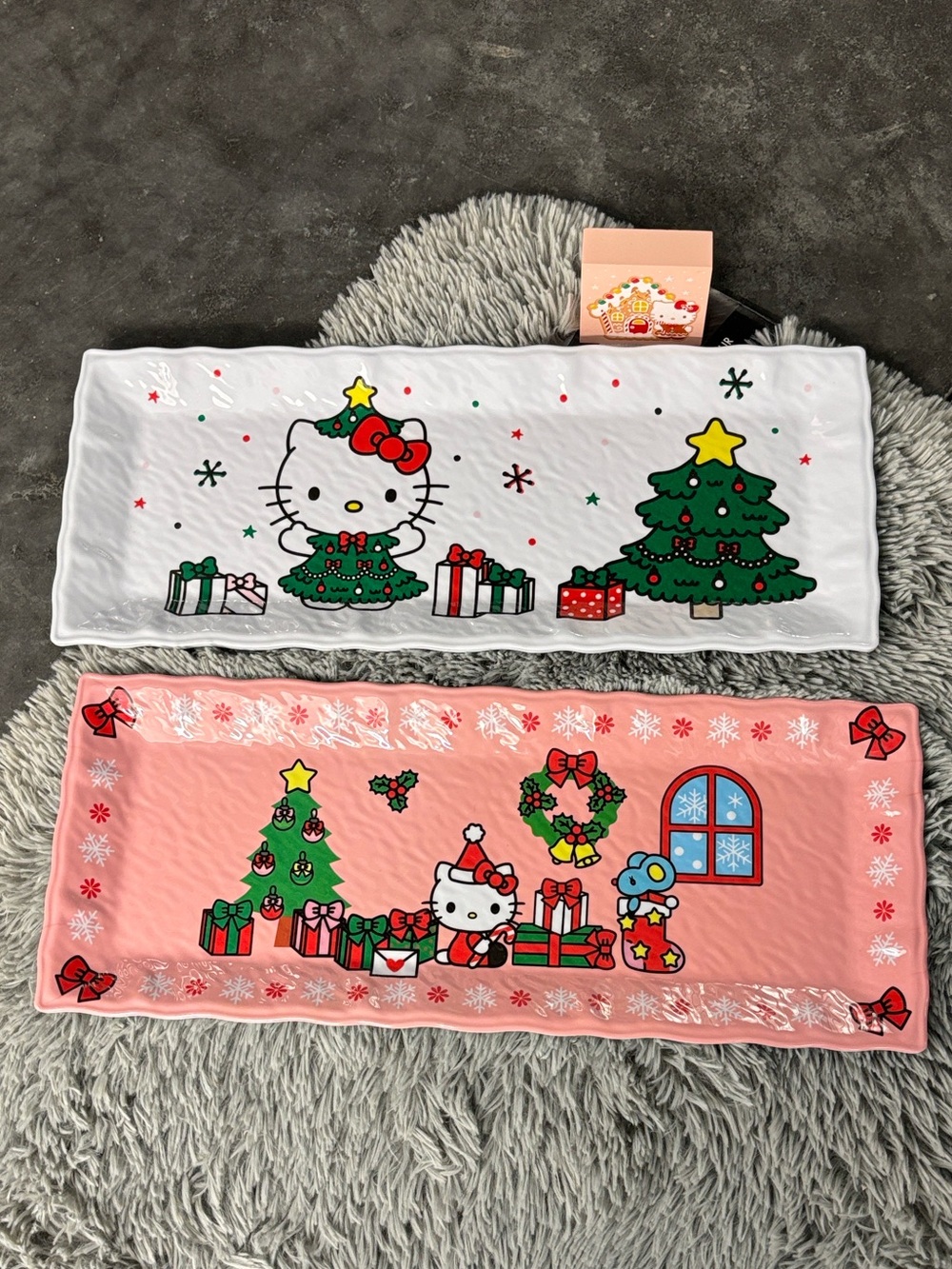 NWT Sanrio Hello Kitty Christmas Holiday Kitchen Trays White & Pink Wooden Decor